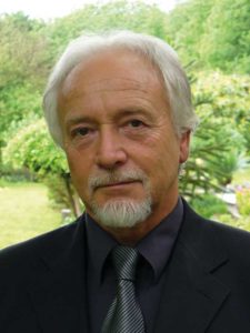 Dr. Ulrich Warnke