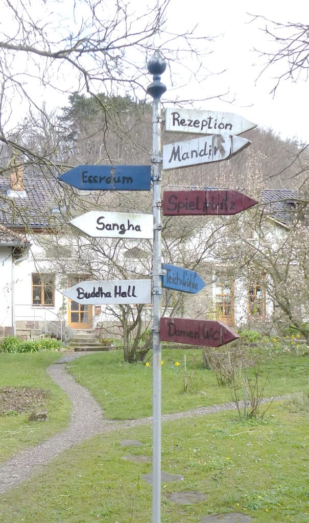 Zu Besuch im Parimal Gut Hübenthal Von der Osho-Kommune zum spirituellen Dorf