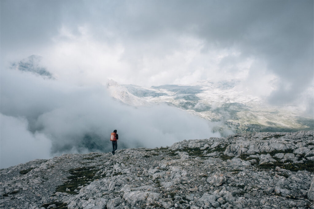 Waltraud Hönes // Mutter Erde leidet unter der Ausbeutung und Vernachlässigung durch den Menschen. Eine neue Form des Pilgerns soll hier Abhilfe schaffen.